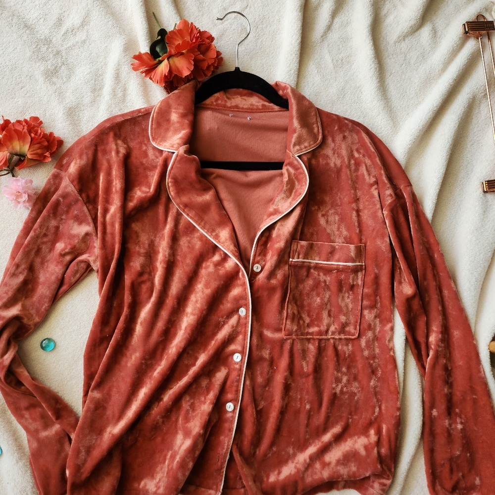 Aerie top